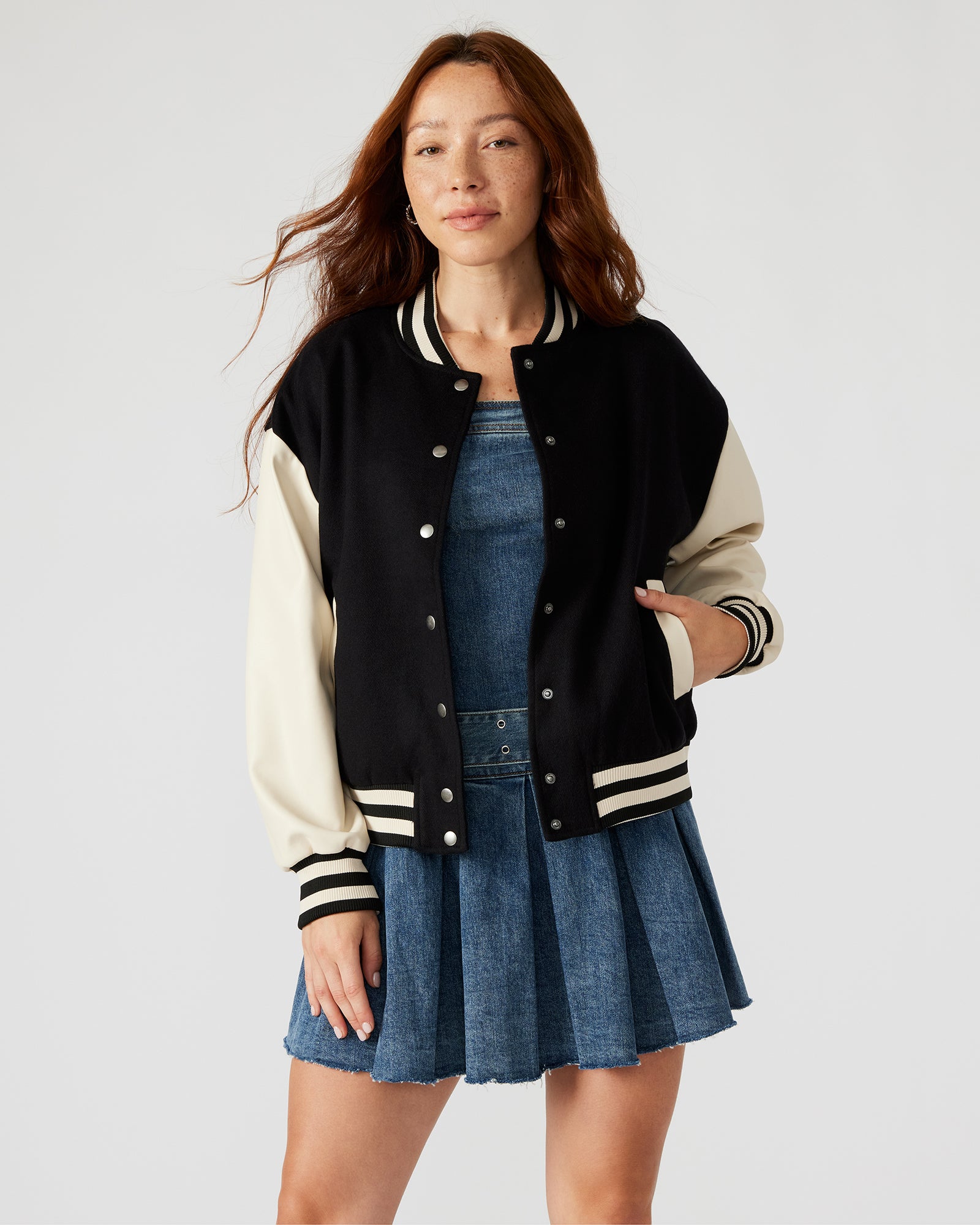 STEVEMADDEN_APPAREL_BM302779_BLACK_2173